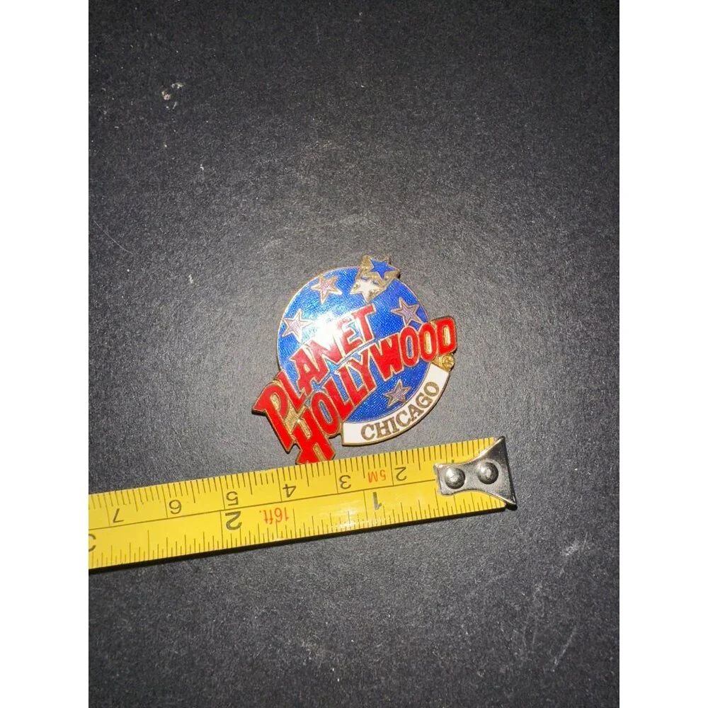 Planet Hollywood Chicago‎ Pin Badge Blue/Red/Gold Collectible Memorabilia